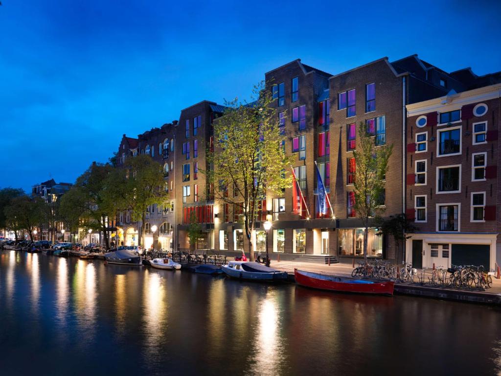 luxury hotels for ADE 2025