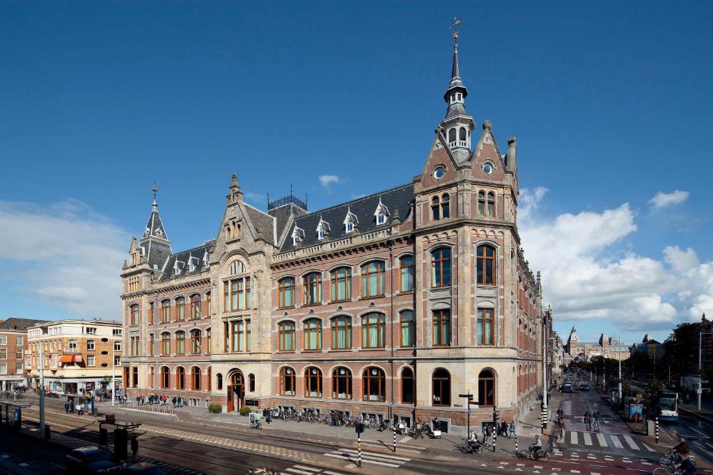 luxury hotels for ADE 2025
