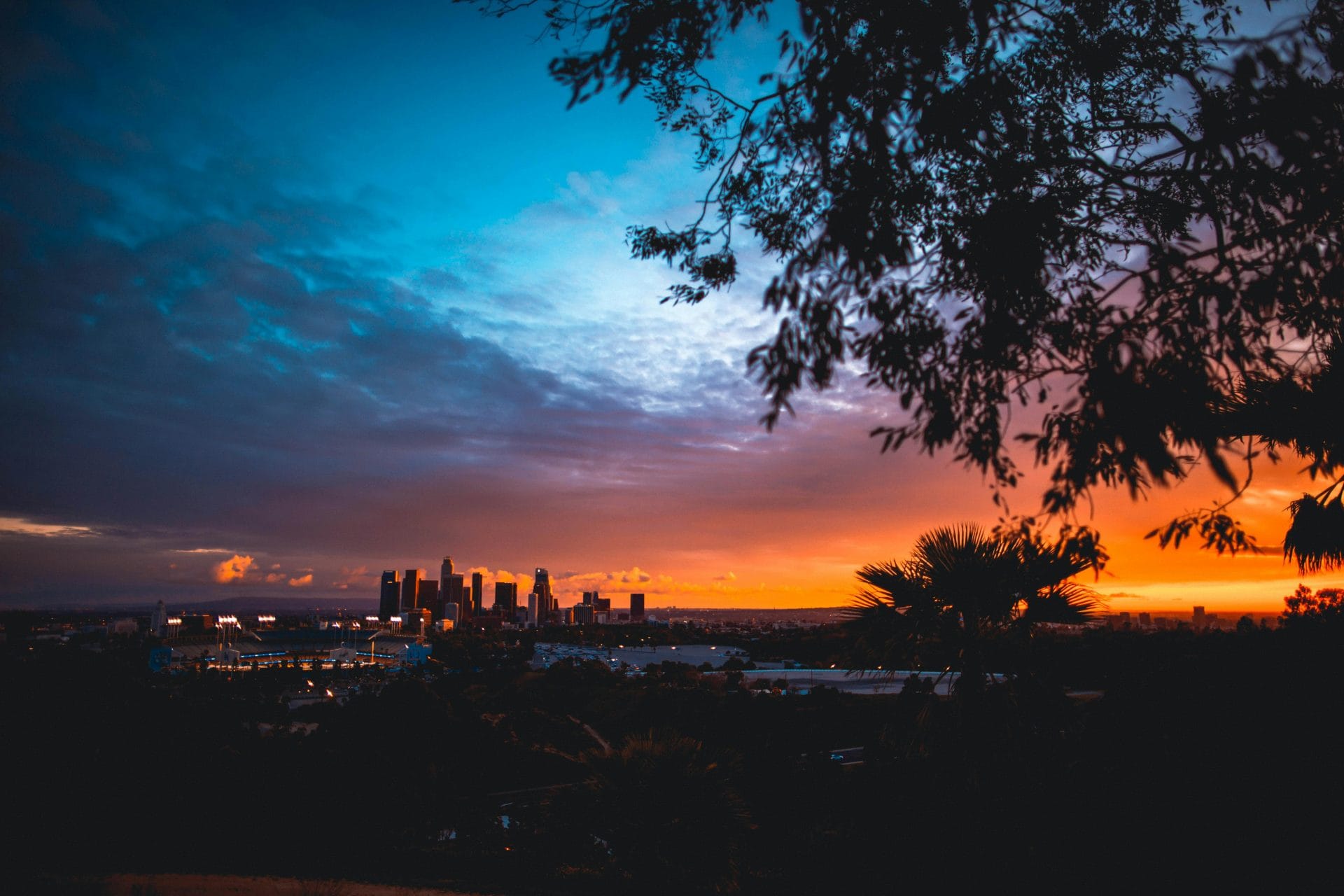 Best Hotels Near Dodger Stadium for NLCS 2025